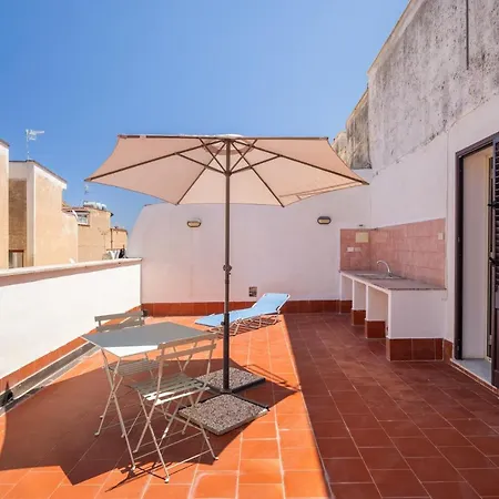 Casa Ferrito - *